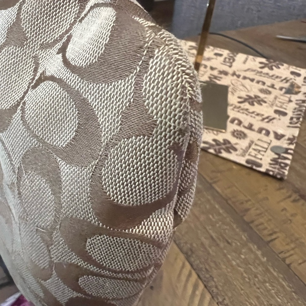 Coach Brown and Tan Signature Shoulder Bag - Picture 4 of 7